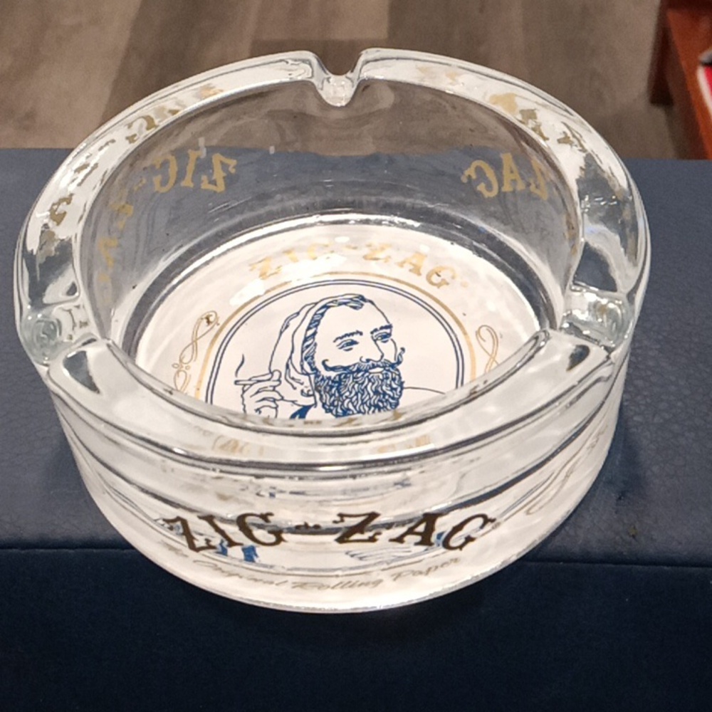 Ashtray